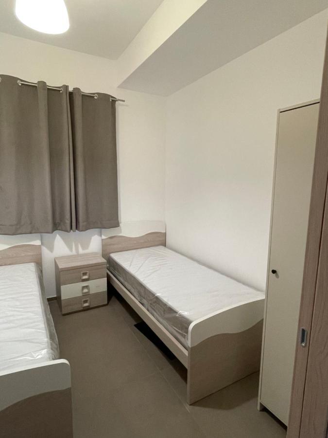 科米索Il Vespro住宿加早餐旅馆 外观 照片